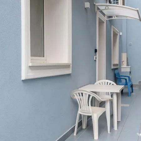 アパート Bilocale Tizy Dream - Invacanza アルバ・アドリアティカ